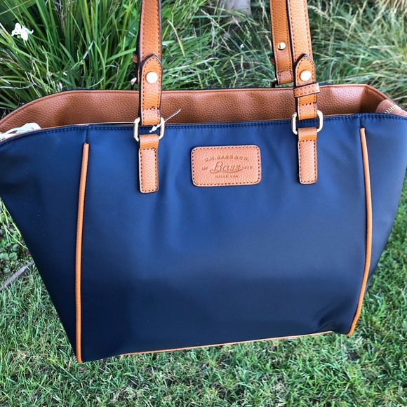 Bass Handbags - New Bass & Co. Shoulder bag!